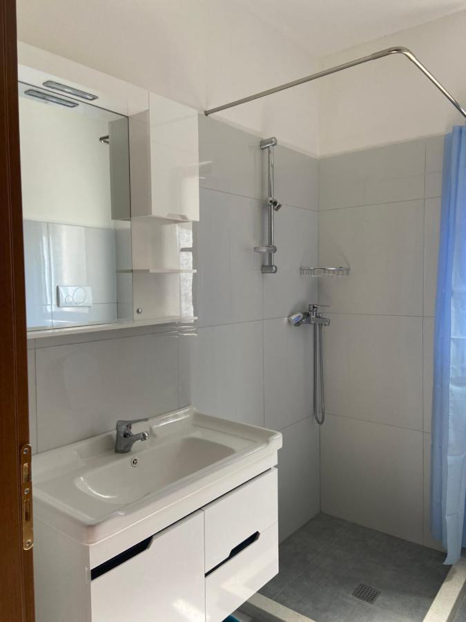 Apartment Sun Roll Baks-Rrjoll Luaran gambar